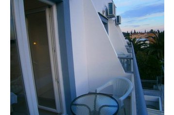 Montenegro Privát Budva, Exterior